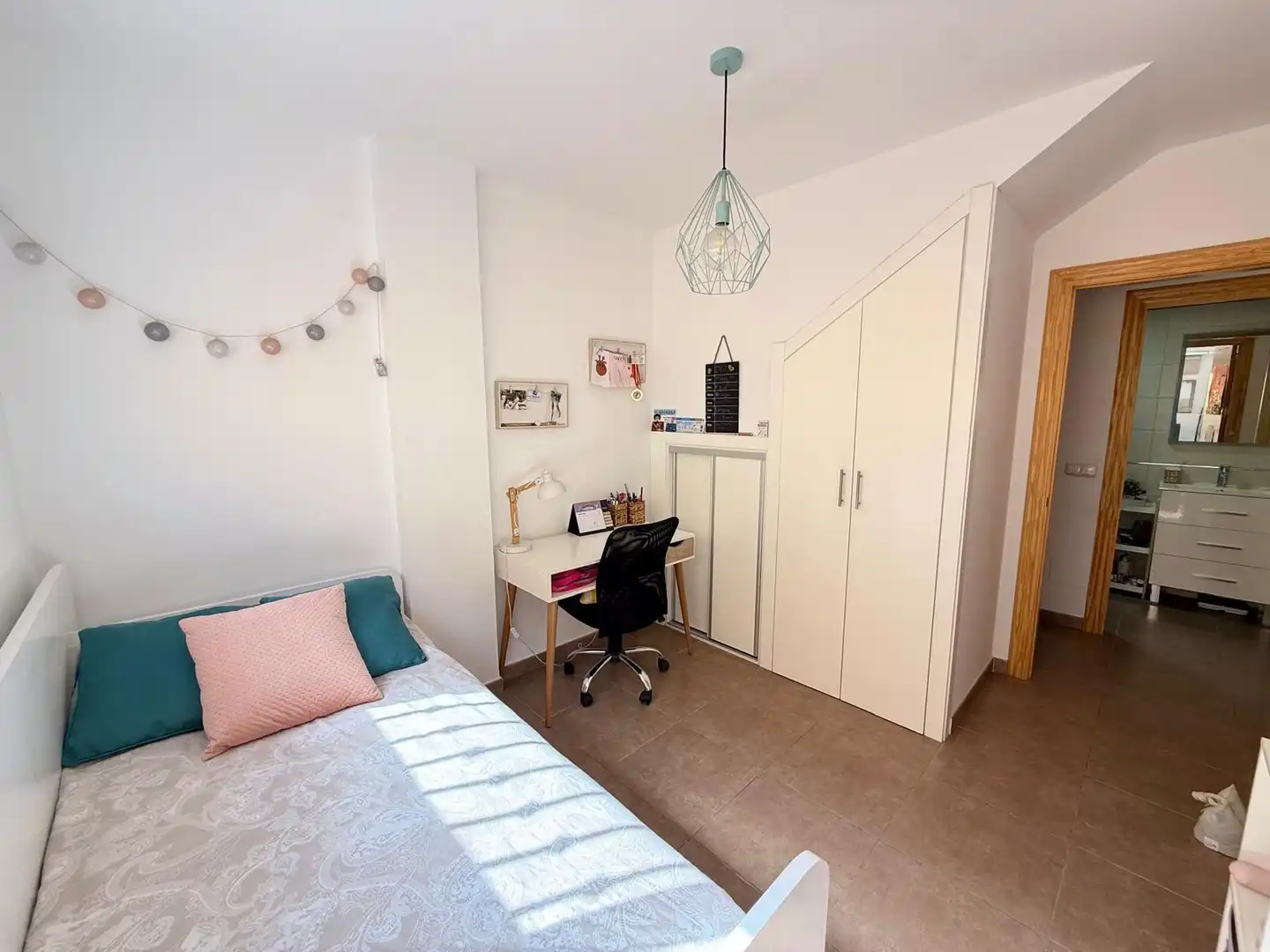 Schlafzimmer von Maisonette zum Verkauf in Vícar mit Klimaanlage, Heizung und Abstellraum