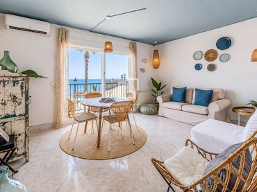 Piso con balcón en venta en Centre