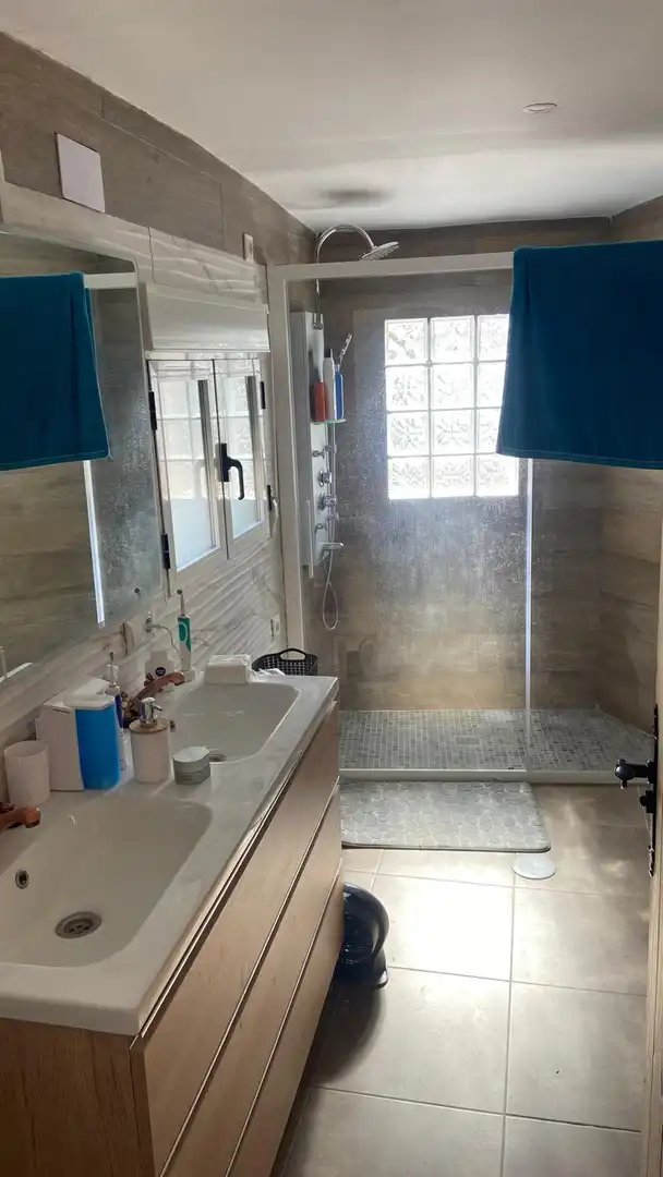 Bany de Casa o xalet en venda en Guadix amb Moblat