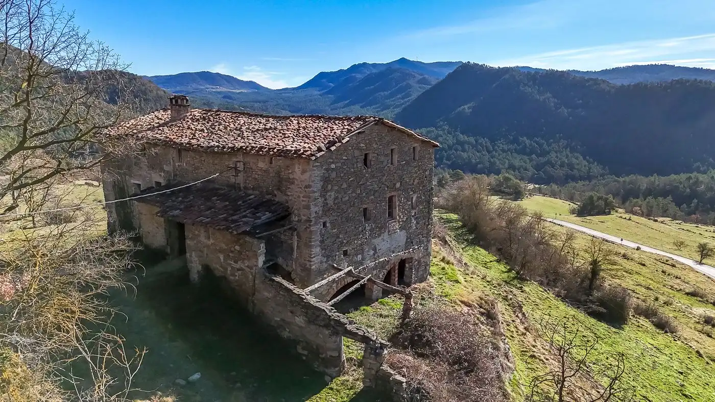 Vista exterior de Finca rústica en venta en Les Llosses con Jardín privado