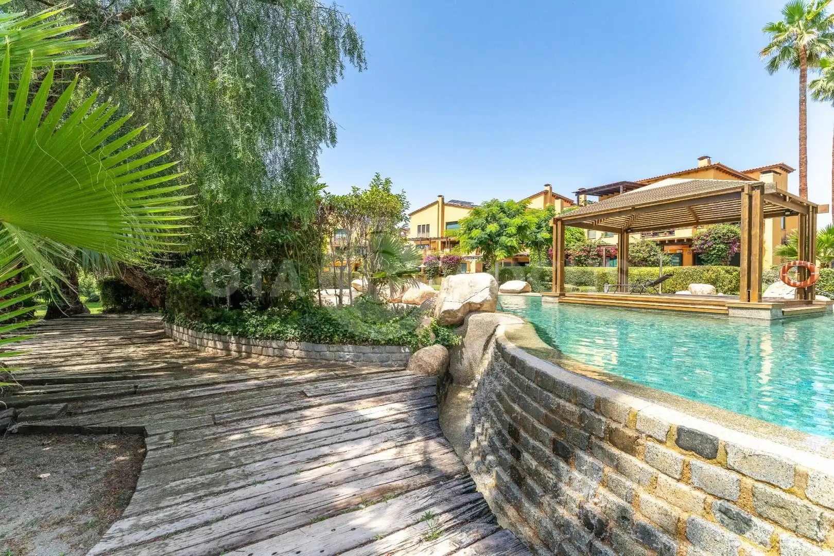 Piscina de Dúplex en venta en Reus con Aire acondicionado, Calefacción y Jardín privado