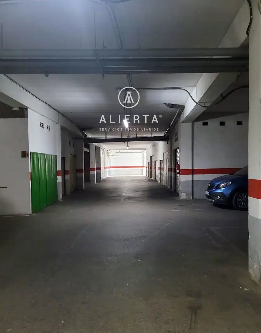 Garaje en venta en Vía Univérsitas, Barrio de Delicias