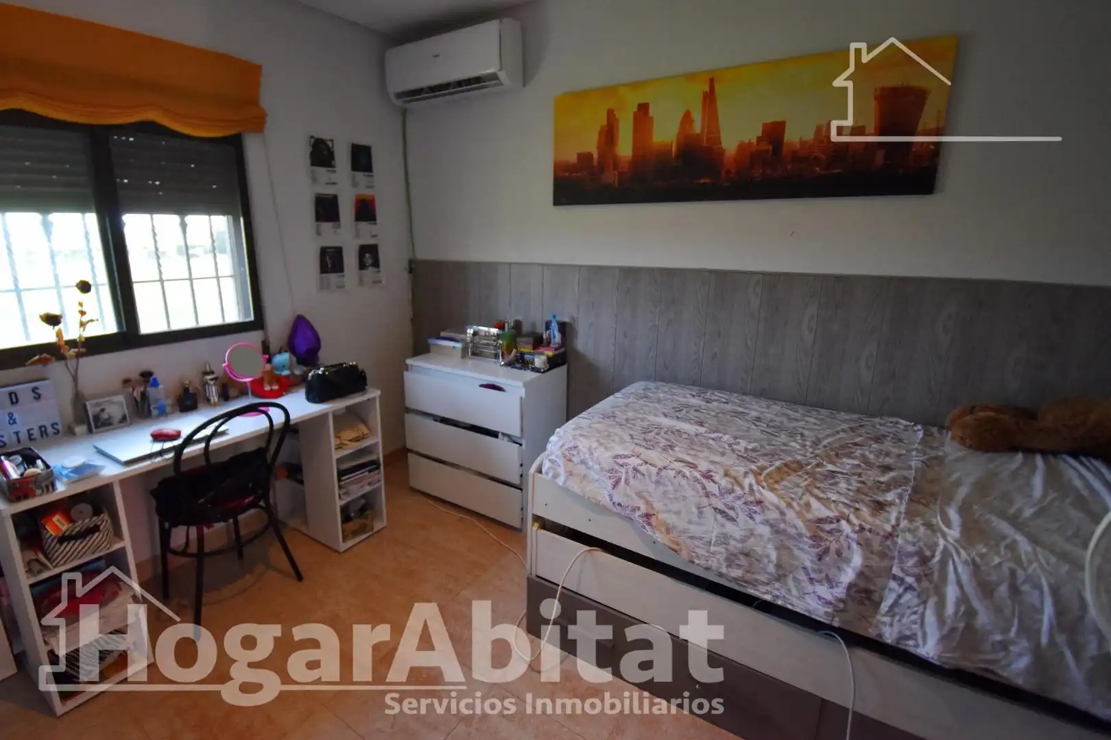 Schlafzimmer von Haus oder Chalet zum Verkauf in Castellón de la Plana / Castelló de la Plana mit Klimaanlage, Privatgarten und Terrasse