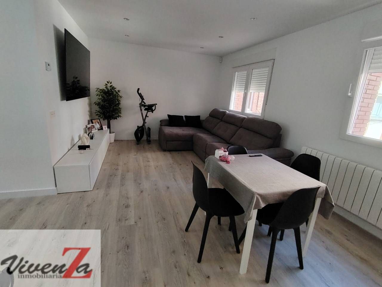 Sala d'estar de Pis en venda en Zamora Capital  amb Calefacció