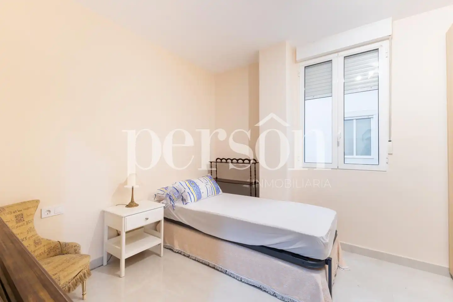 Bedroom of Flat for rent in Valencia  with Air Conditioner and Furnished
