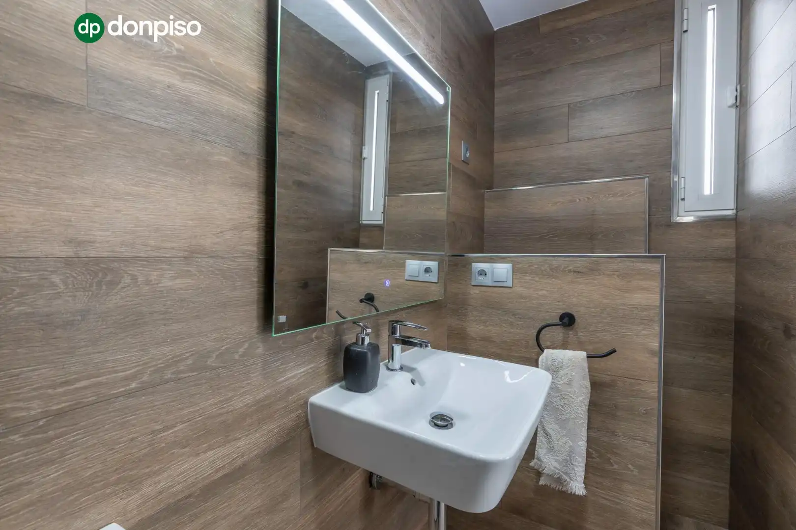 Baño de Casa o chalet en venta en Granada con Calefacción, Terraza y Trastero