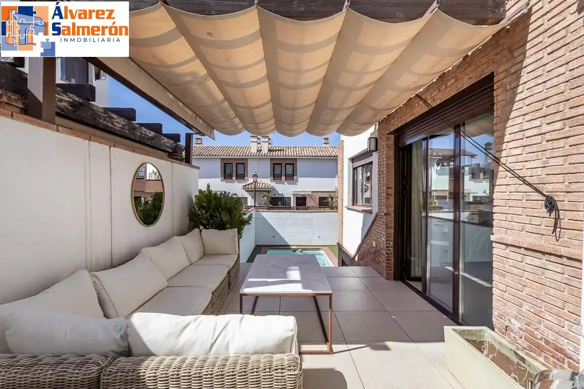 Terrasse von Haus oder Chalet zum Verkauf in Huétor Vega mit Klimaanlage, Heizung und Terrasse