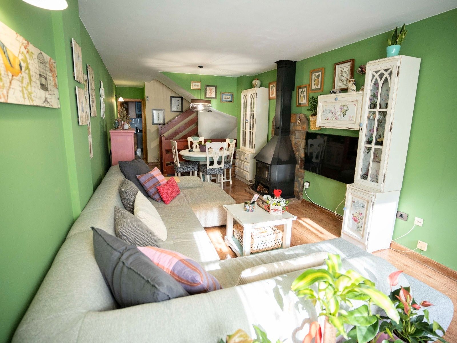 Living room of Single-family semi-detached for sale in San Cristóbal de la Laguna  with Parquet flooring, Terrace and Furnished