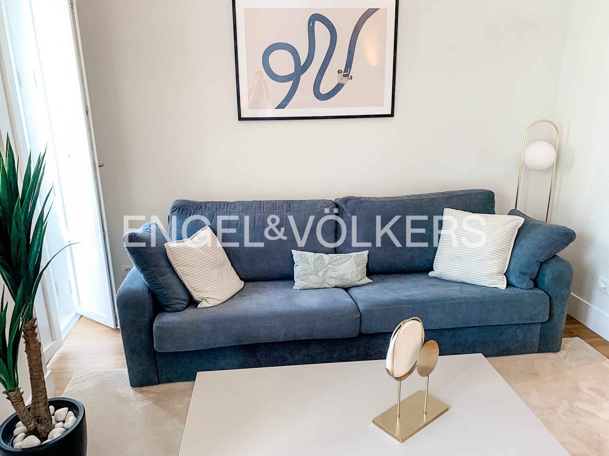 Sala d'estar de Pis de lloguer en  Valencia Capital amb Aire condicionat, Calefacció i Jardí privat