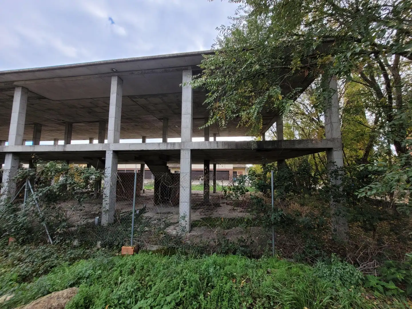Vista exterior de Edificio en venta en Cervià de Ter