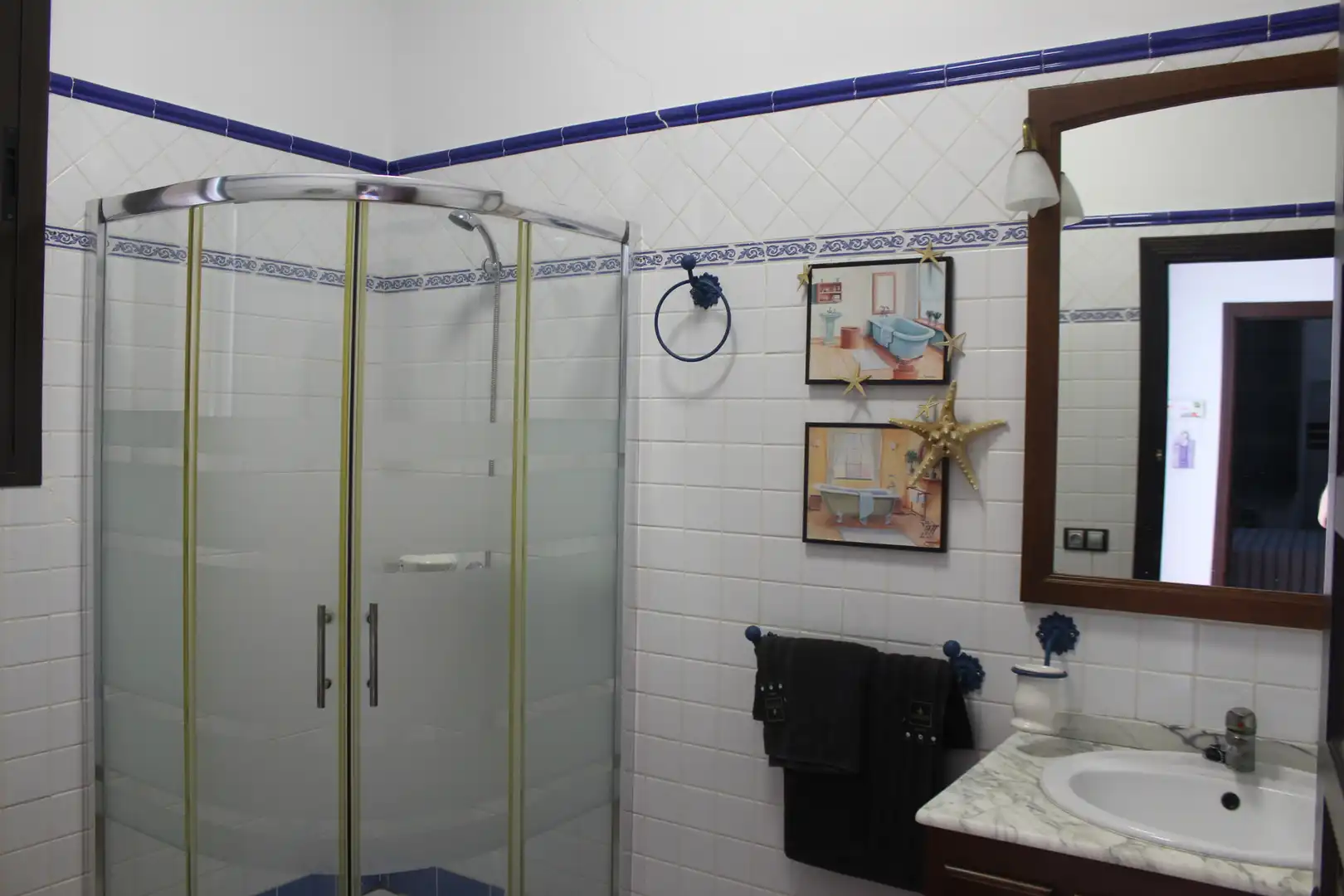 Baño de Casa o chalet en venta en Villaverde del Río con Aire acondicionado, Jardín privado y Trastero