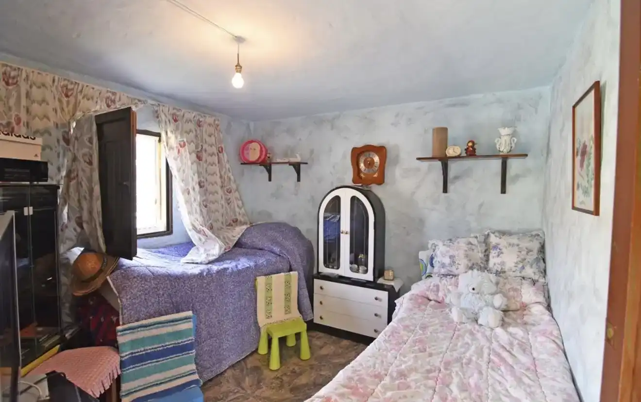 Habitación de Finca rústica en venta en Telde con Jardín privado, Trastero y Amueblado