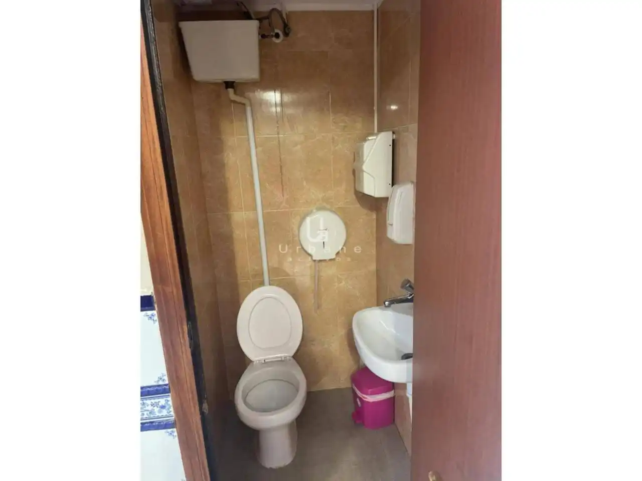 Bany de Casa o xalet en venda en Alzira amb Aire condicionat, Terrassa i Moblat
