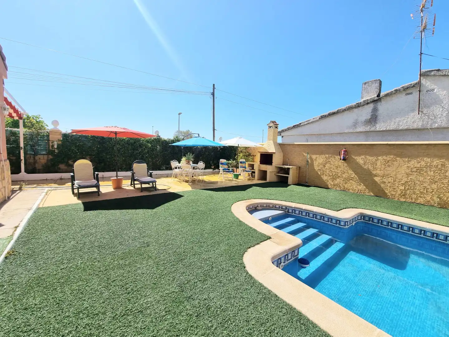 Piscina de Casa o xalet en venda en Escalona amb Aire condicionat, Jardí privat i Traster