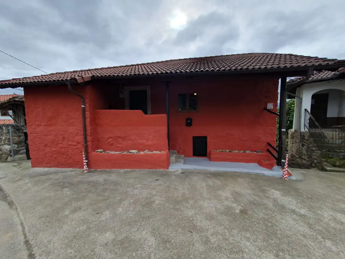 Vista exterior de Casa o chalet en venta en Belmonte de Miranda con Calefacción, Terraza y Trastero