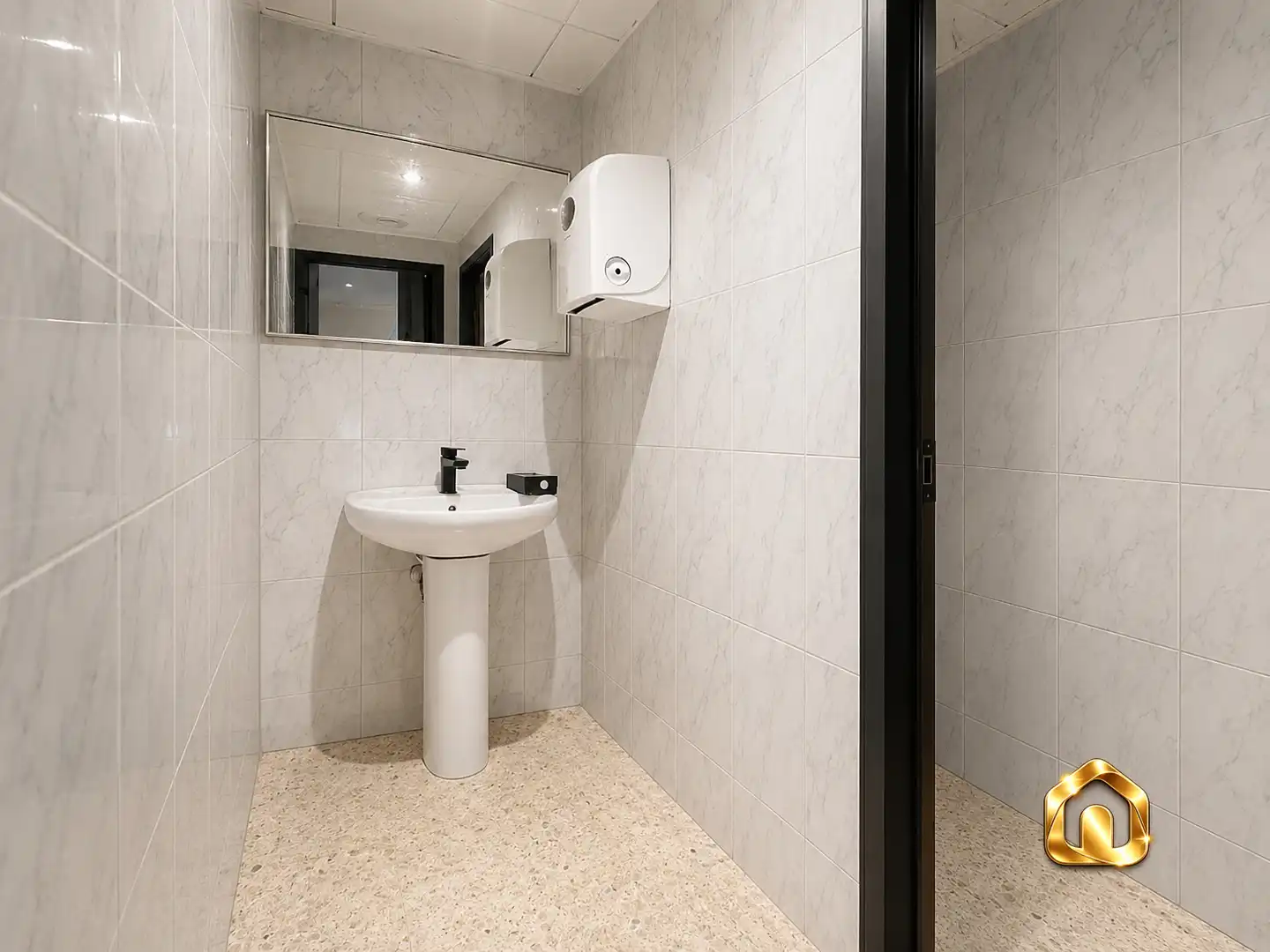 Local comercial en venta en Carrer de Joaquim Mir 56, imagen 12