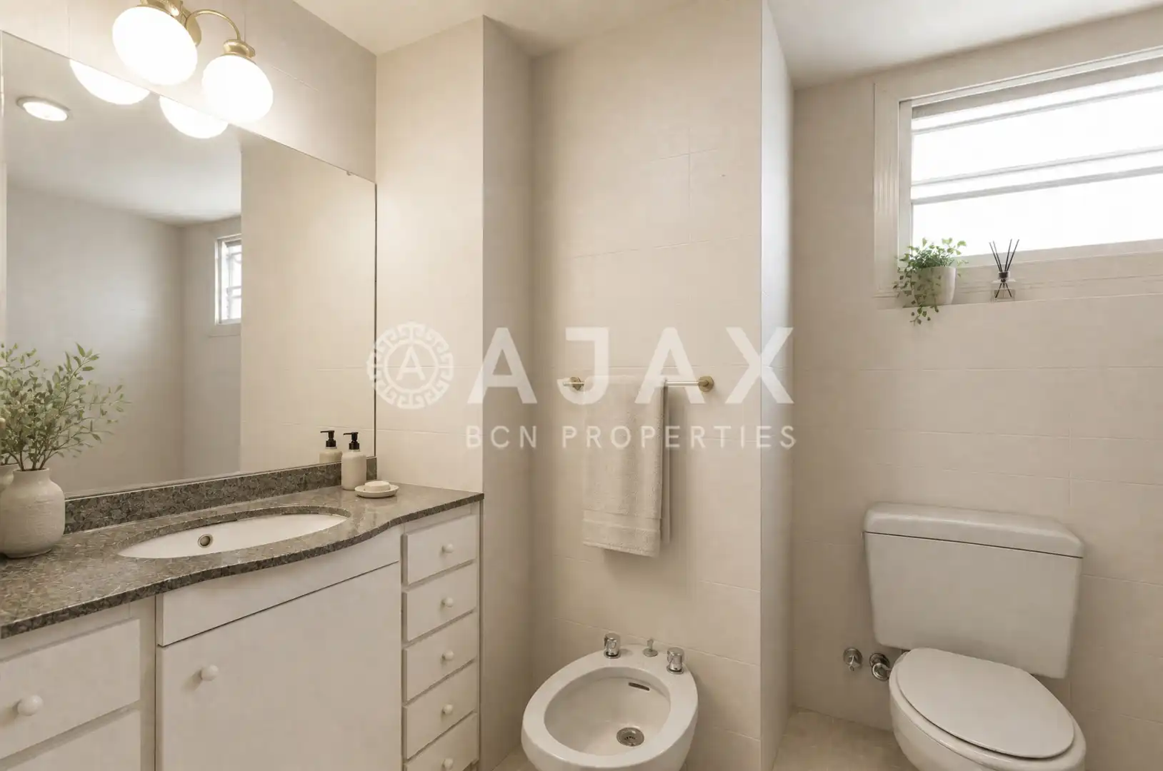 Baño de Ático en venta en Barcelona con Aire acondicionado, Calefacción y Terraza