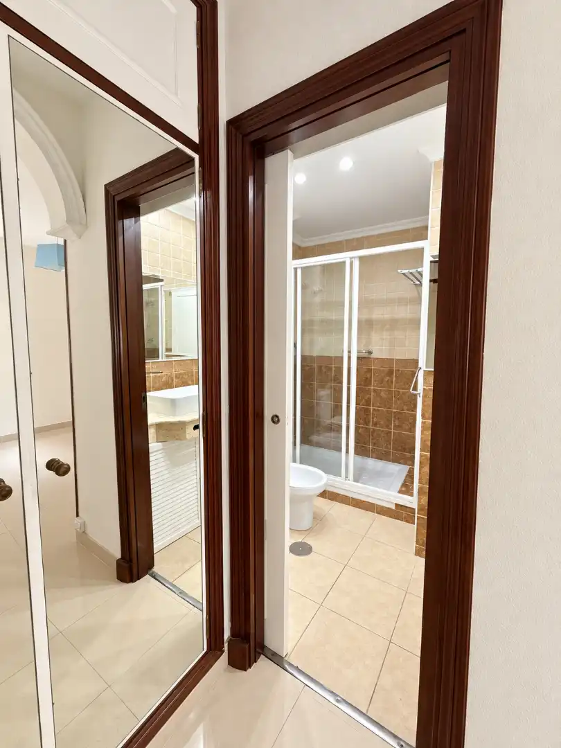 Baño de Piso de alquiler en Alameda - Mentidero - Teatro Falla