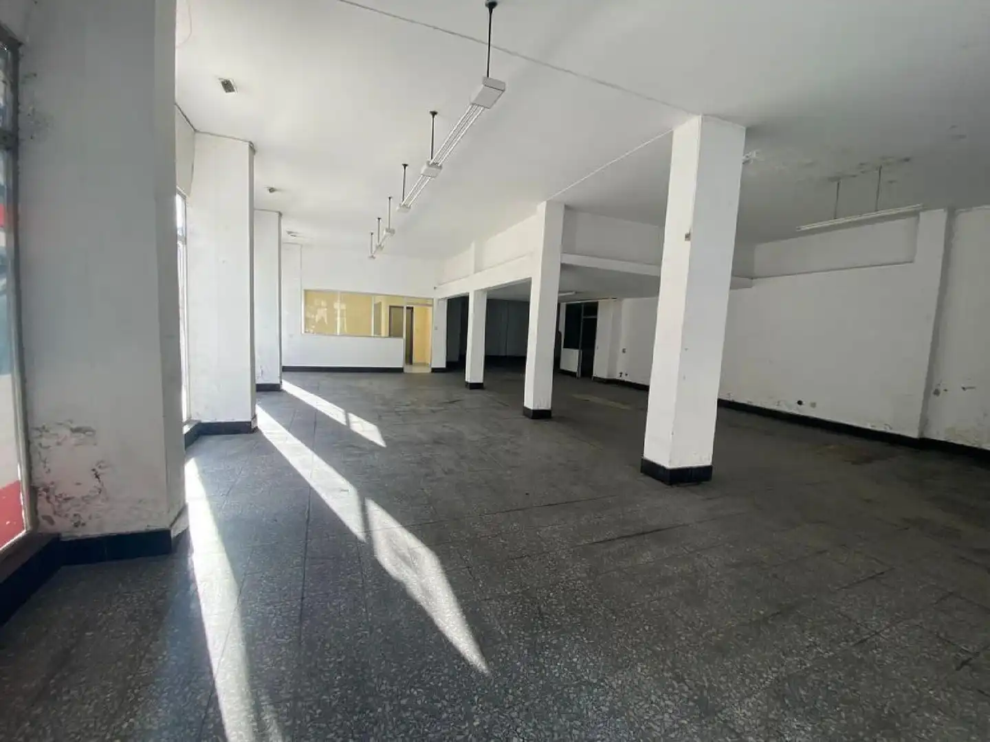 Local comercial en venta en Sama, imagen 9