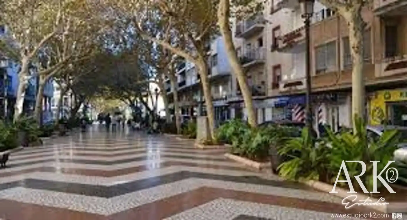 Vista exterior de Garatge en venda en Gandia