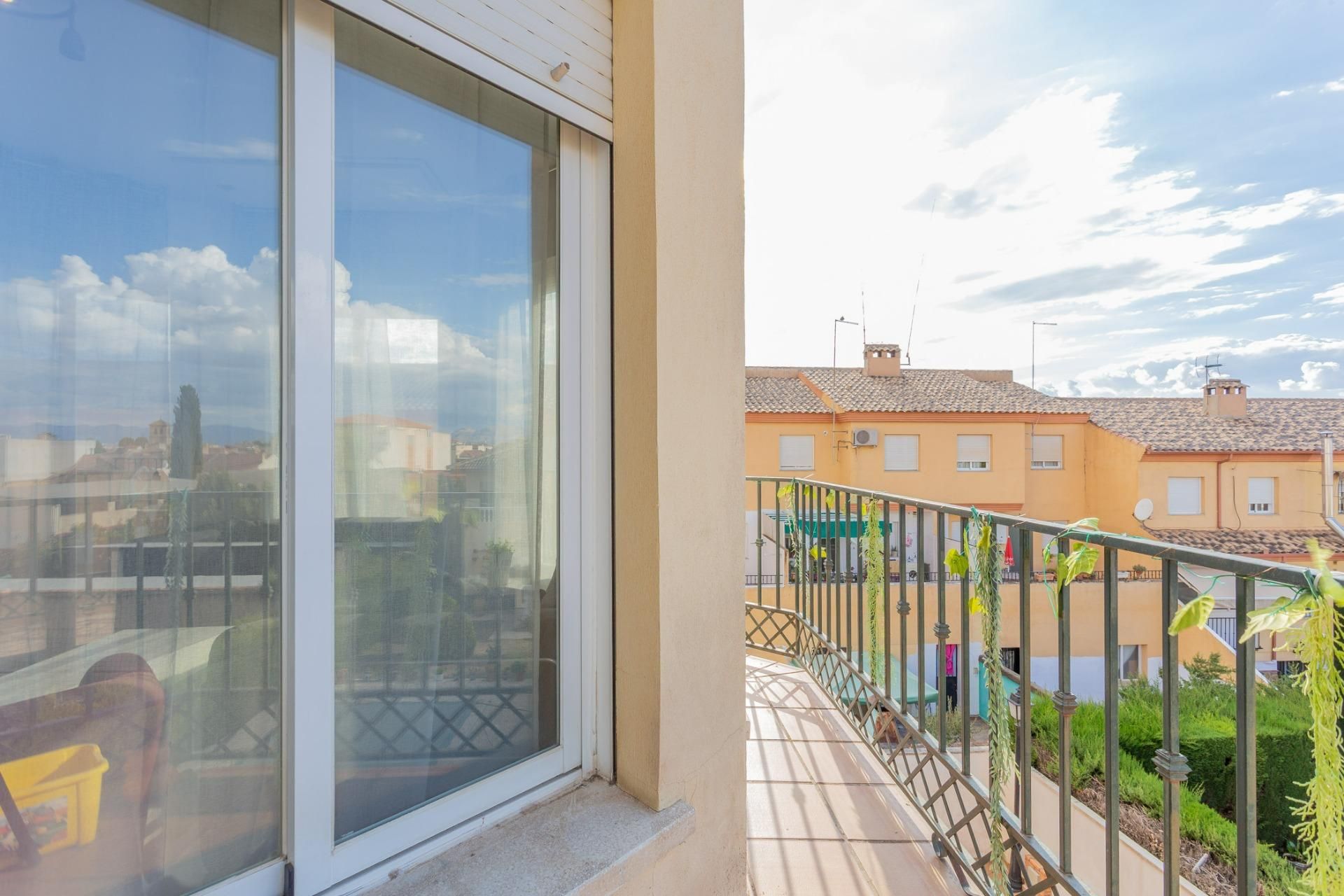 Balcony of Flat for sale in Las Gabias