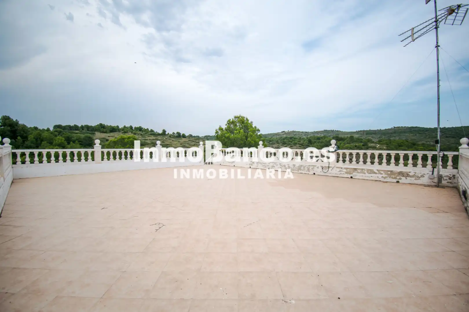 Terraza de Finca rústica en venta en Montserrat con Jardín privado y Piscina