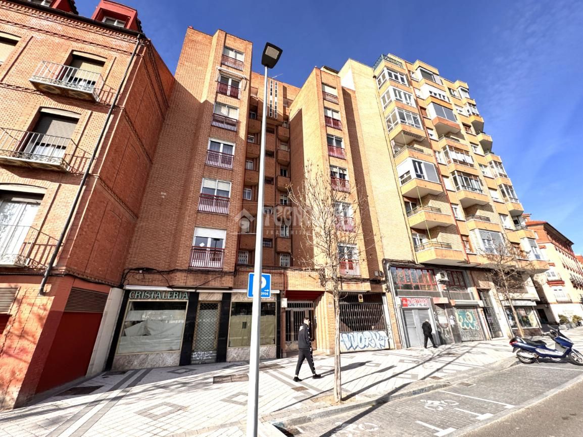 Vista exterior de Pis en venda en Valladolid Capital