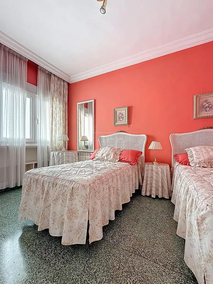 Habitación de Piso en venta en Granada con Aire acondicionado, Calefacción y Parquet