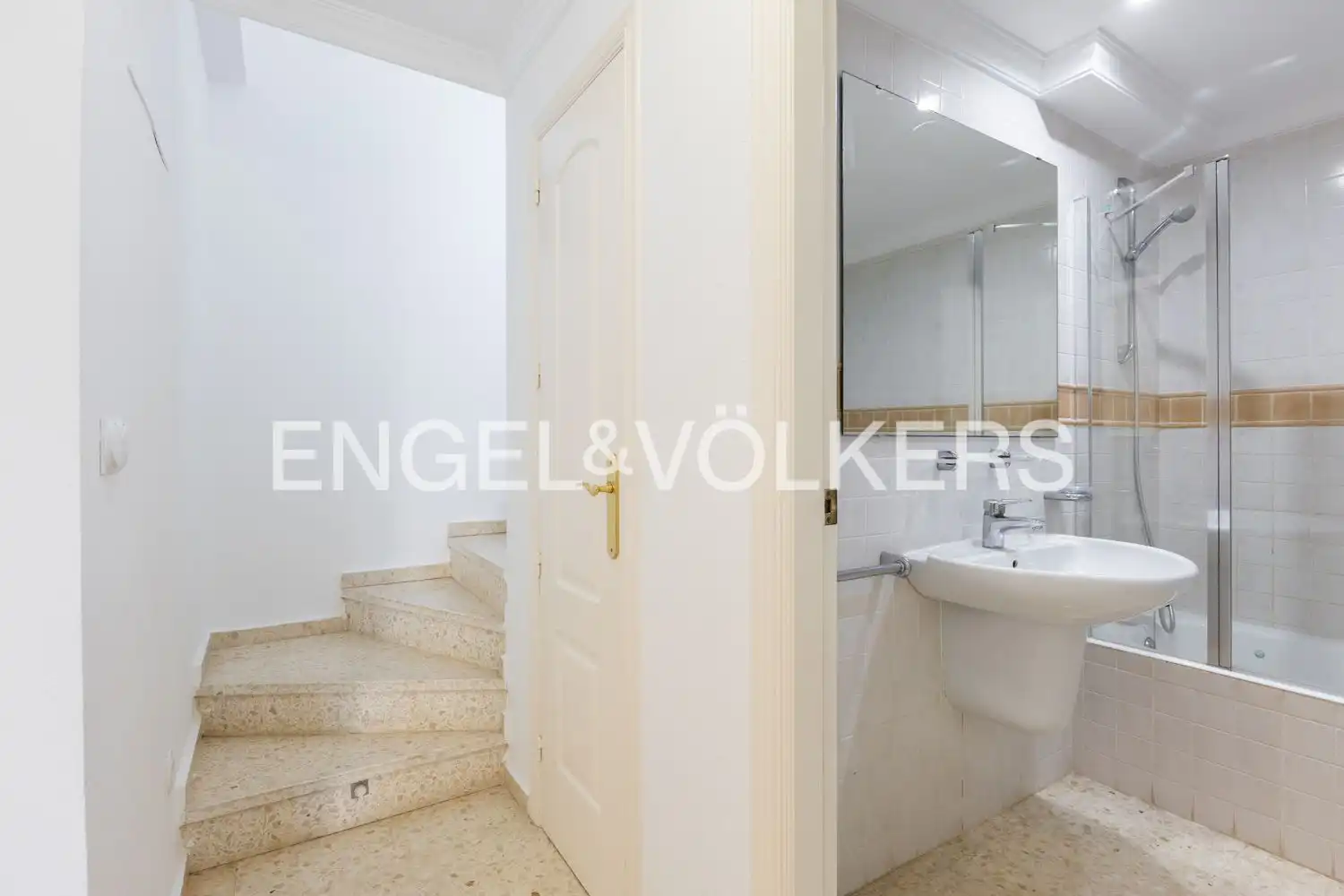 Casa o chalet de alquiler en Oliva con Aire acondicionado, Calefacción y Jardín privado