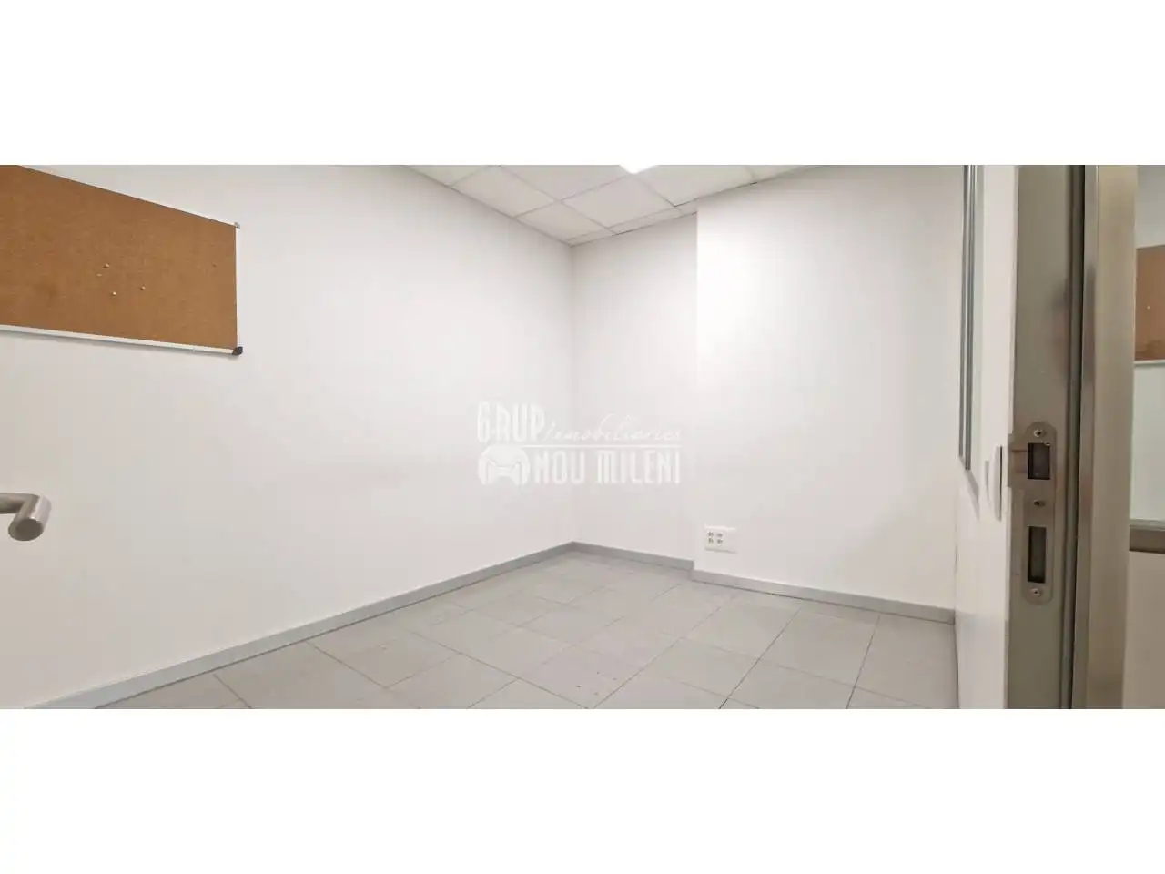 Commercial properties for rent in Catarroja  with Air Conditioner