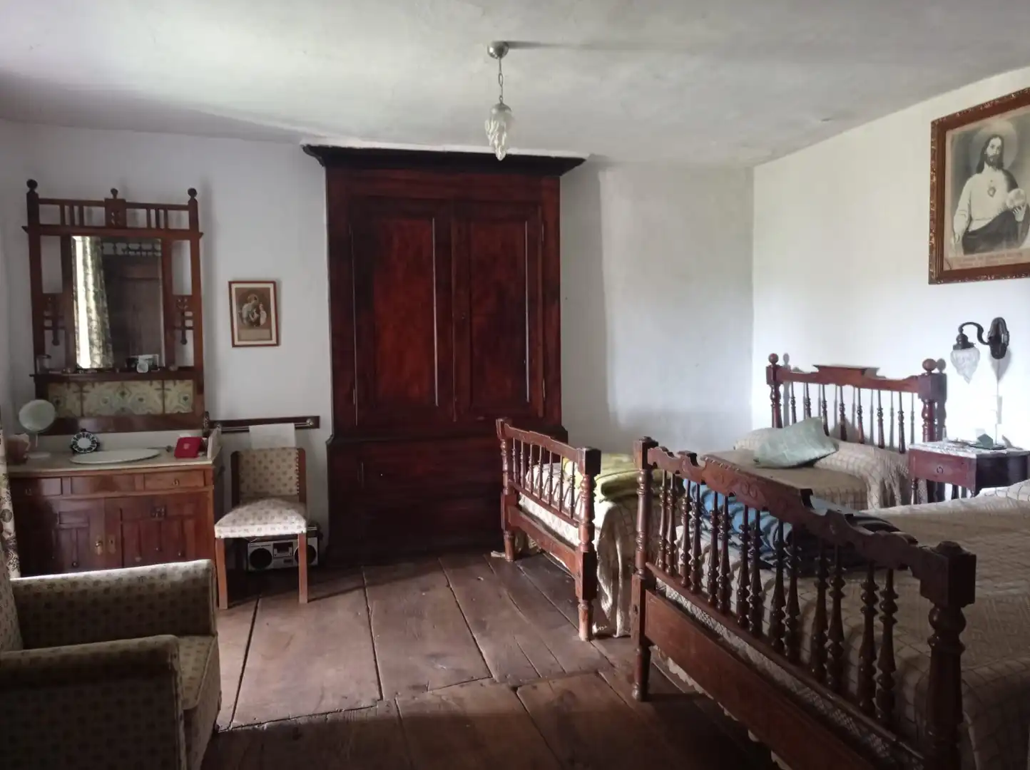 Dormitori de Casa adosada en venda en A Fonsagrada  amb Jardí privat, Moblat i Balcó