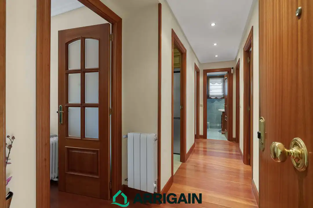 Wohnung zum Verkauf in Hernani mit Heizung, Terrasse und Alarm