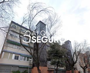 Exterior view of Flat to rent in  Madrid Capital  with Heating and Furnished