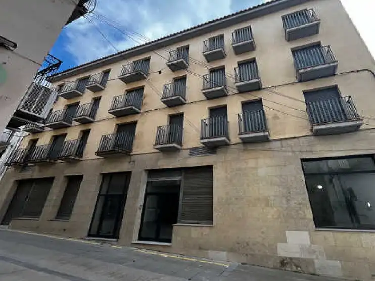 Residential with lift for sale in Carrer de Sant Valentí 31