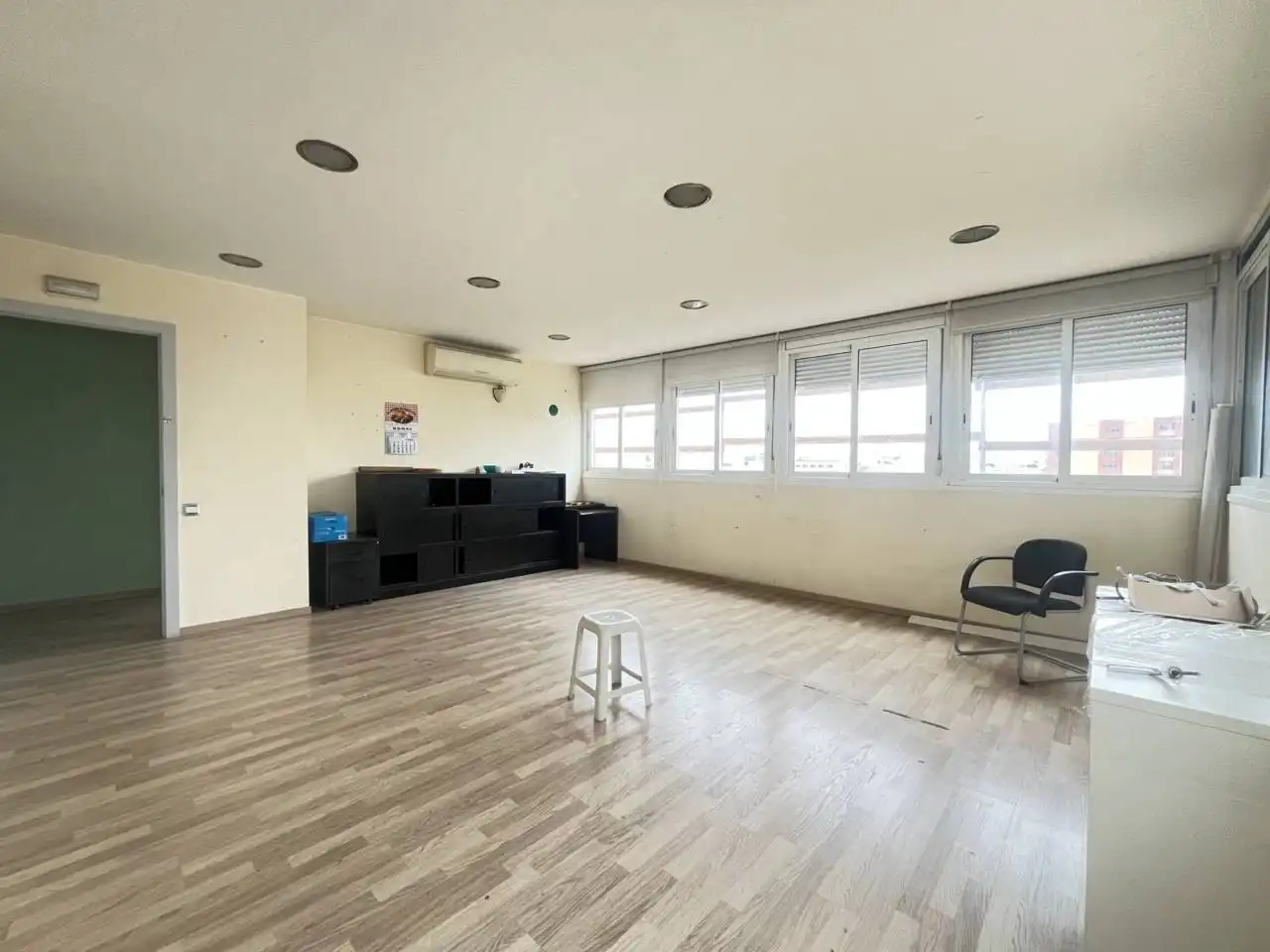 Oficina de lloguer en Centre - Sant Josep - Sanfeliu