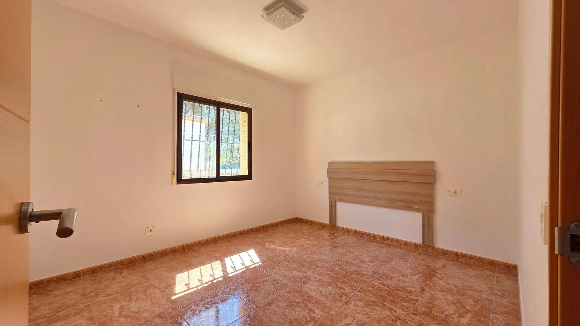 Habitación de Casa o chalet en venta en Gandia con Jardín privado y Terraza