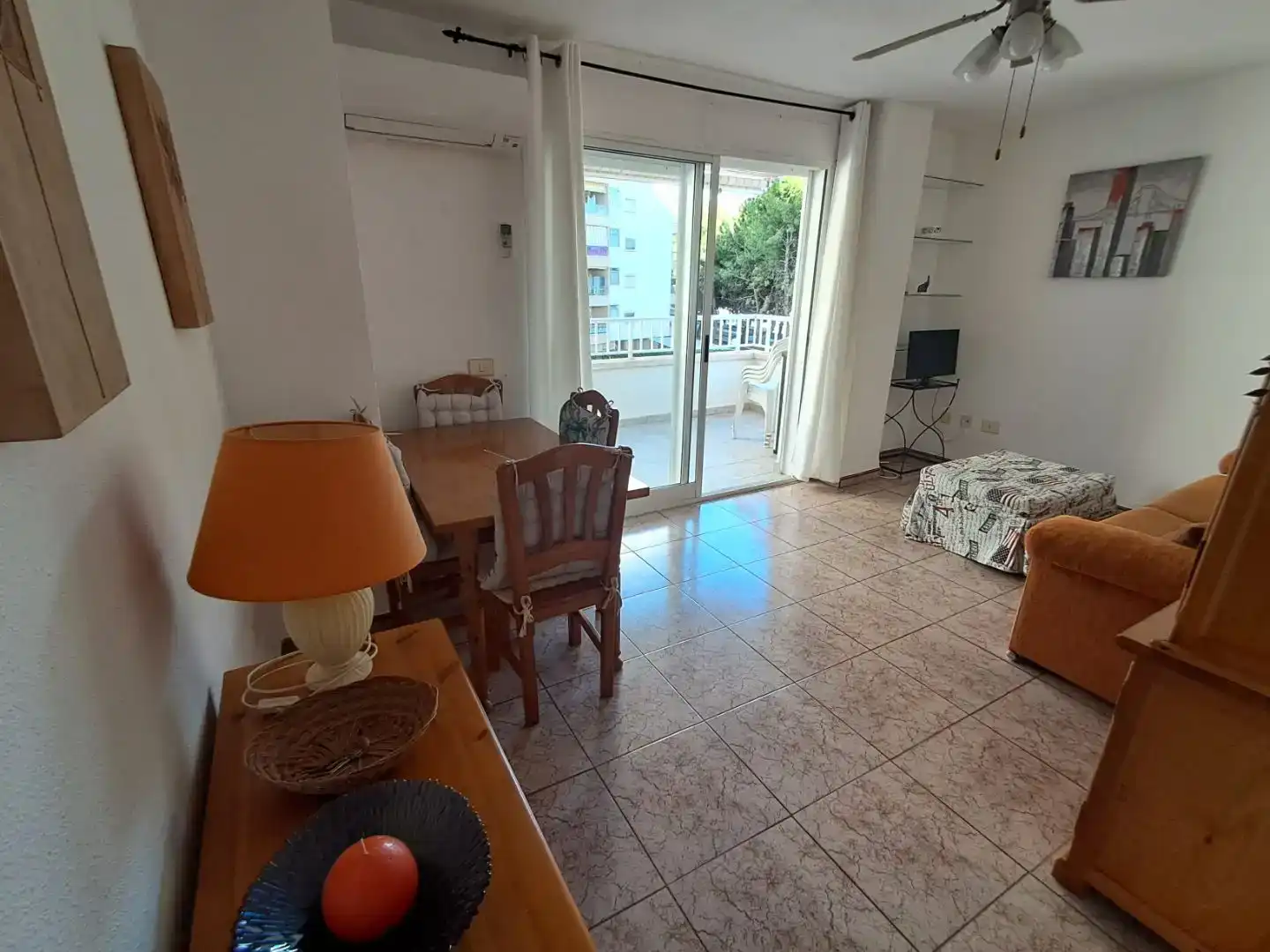 Wohnzimmer von Wohnung zur Miete in Miramar, Valencia