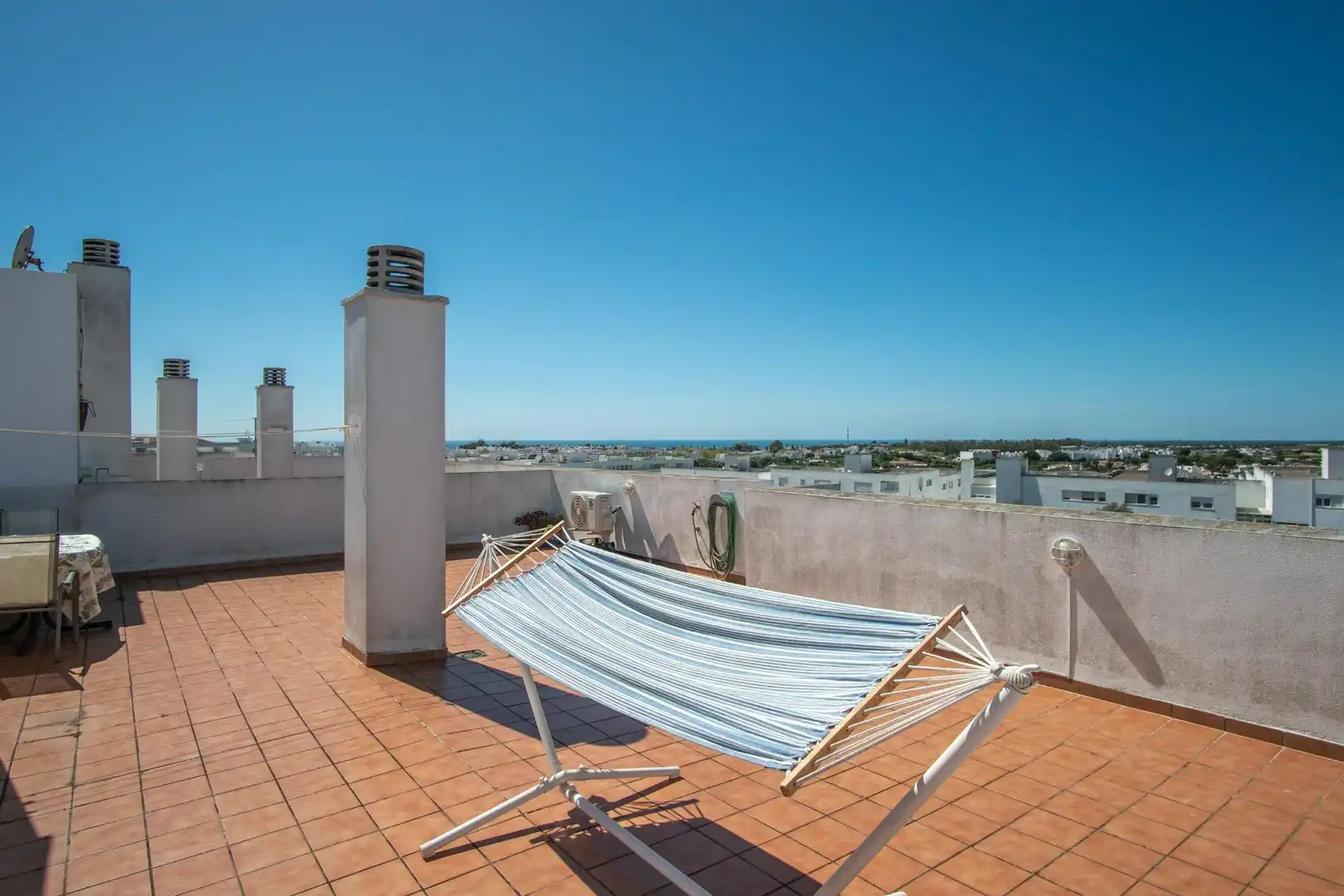 Terrasse von Wohnung zum Verkauf in Conil de la Frontera mit Klimaanlage, Terrasse und Abstellraum
