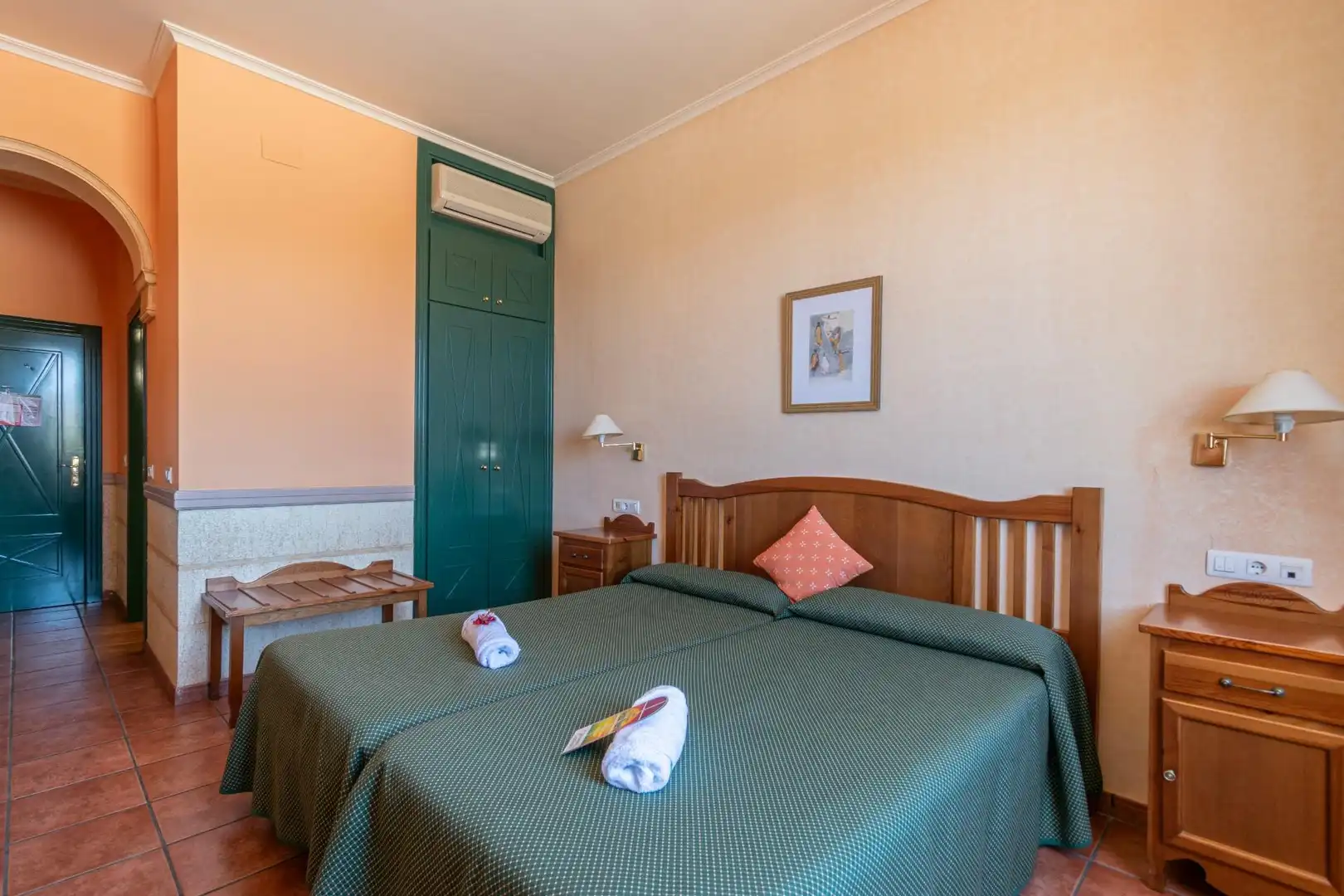 Habitación de Local en venta en Gor con Aire acondicionado, Calefacción y Terraza
