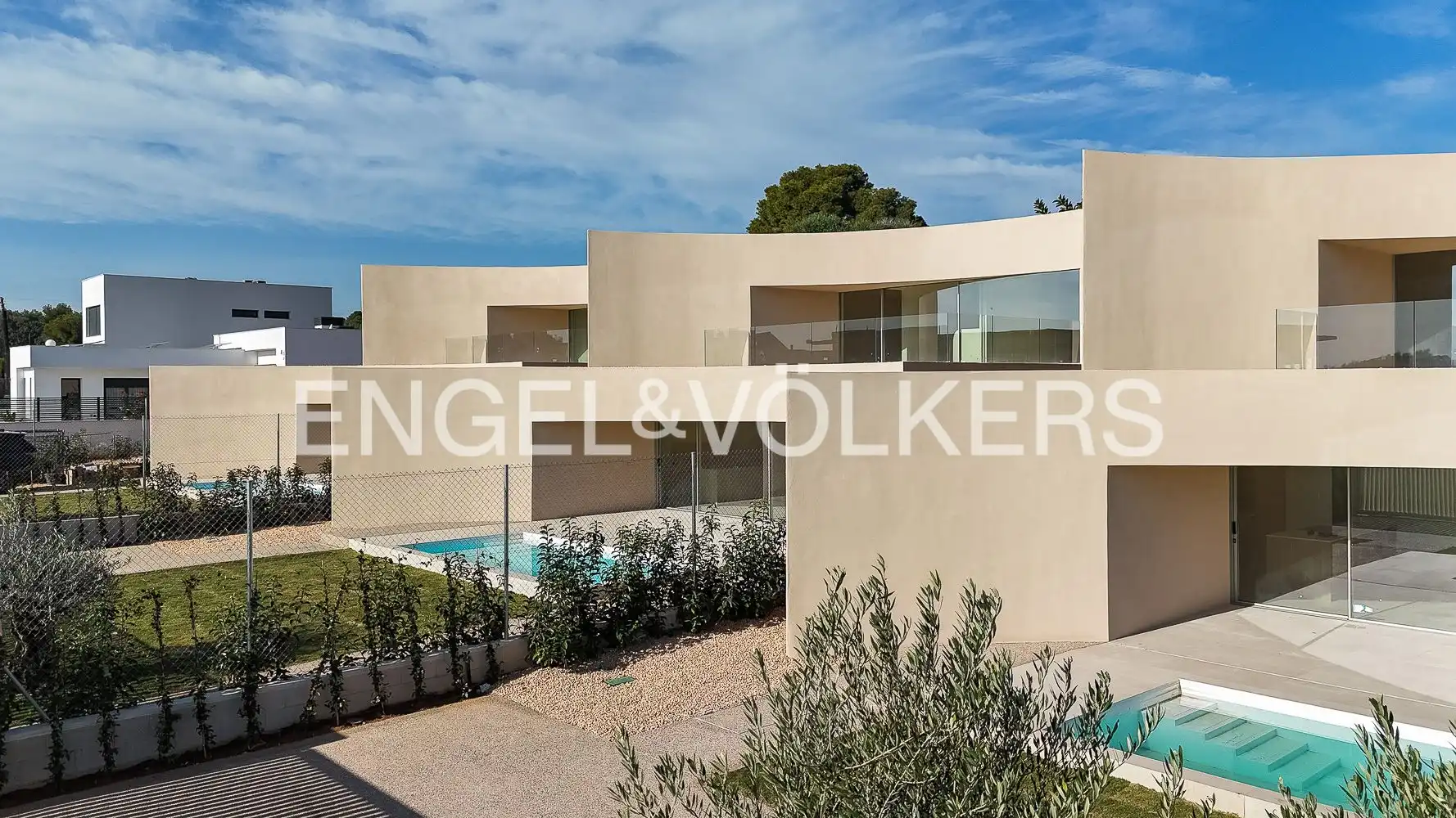 House with pool for sale in Alfinach - Los Monasterios, imagen 3