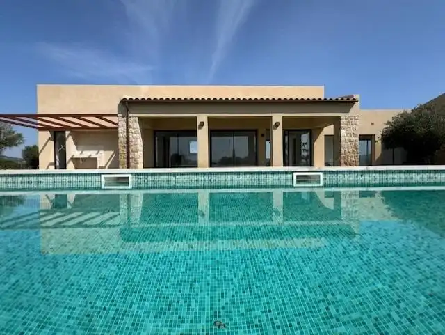 Piscina de Finca rústica en venta en Petra con Aire acondicionado, Jardín privado y Piscina