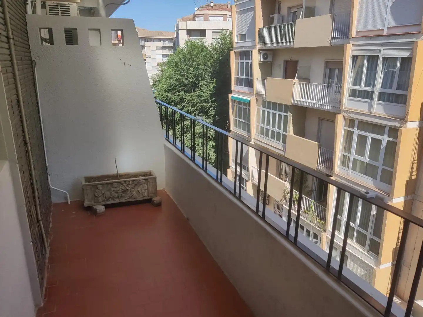 Terrassa de Pis de lloguer en Granada amb Terrassa i Balcó