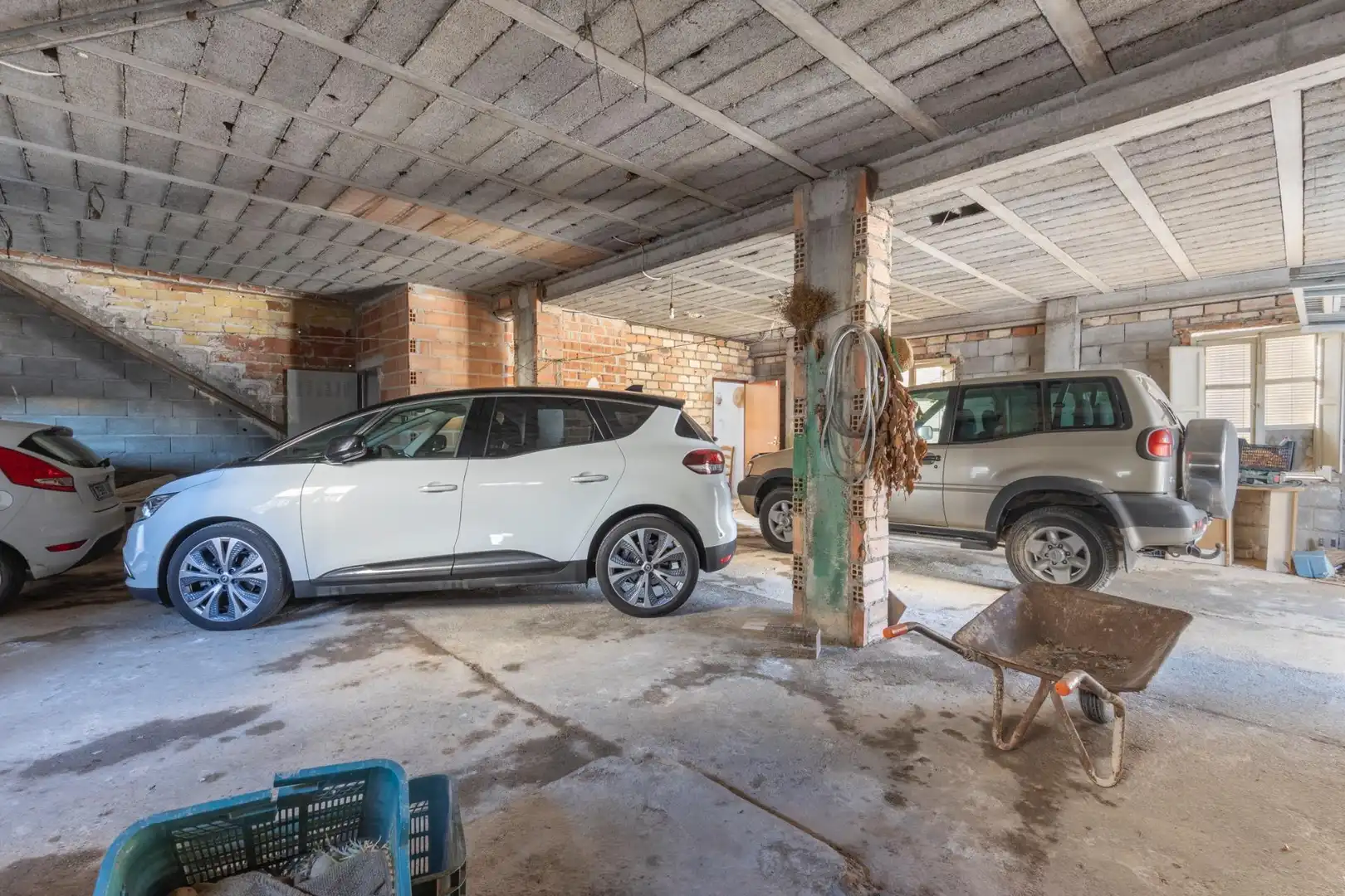 Parking of Houses for sale in Huétor Tájar  with Air Conditioner, Private garden and Terrace
