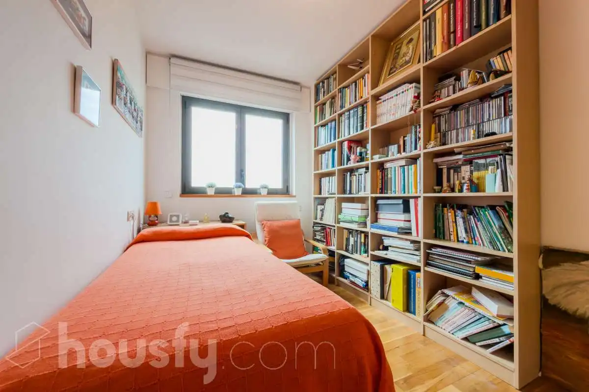 Habitación de Piso en venta en Barcelona con Aire acondicionado, Calefacción y Jardín privado