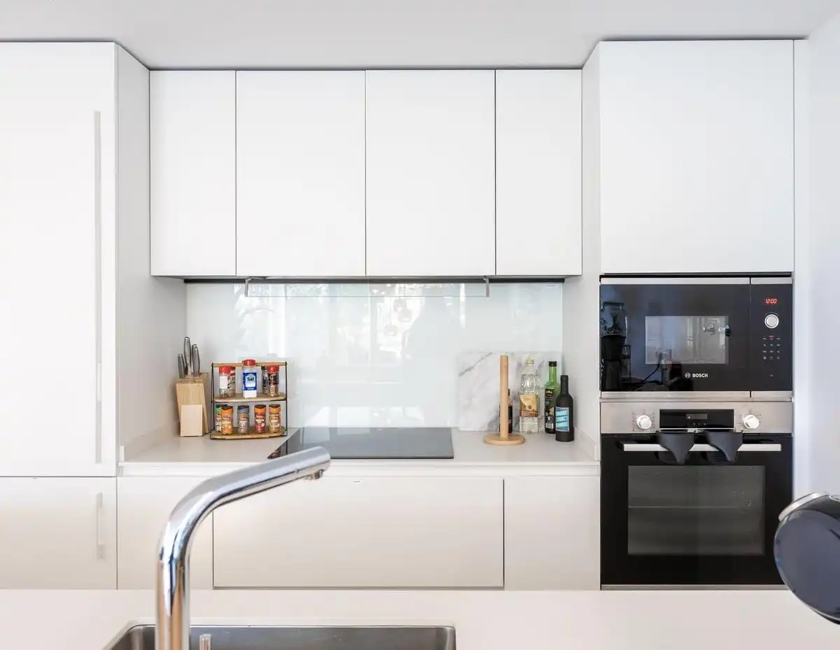 Apartament amb terrassa en venda a Avenida Avenida de Carvajal, 69, imagen 9