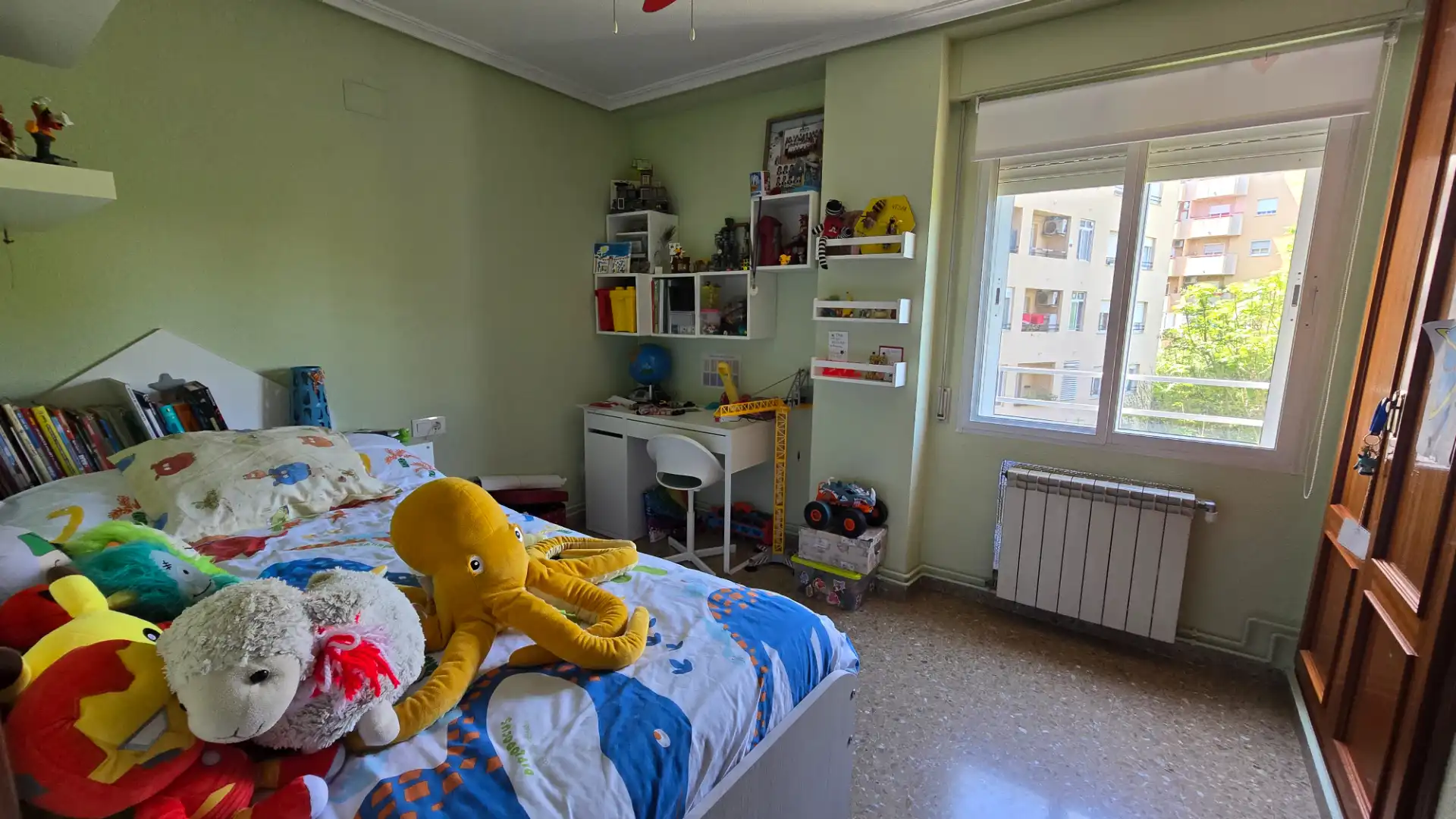 Habitación de Piso en venta en Valencia con Aire acondicionado, Calefacción y Horno