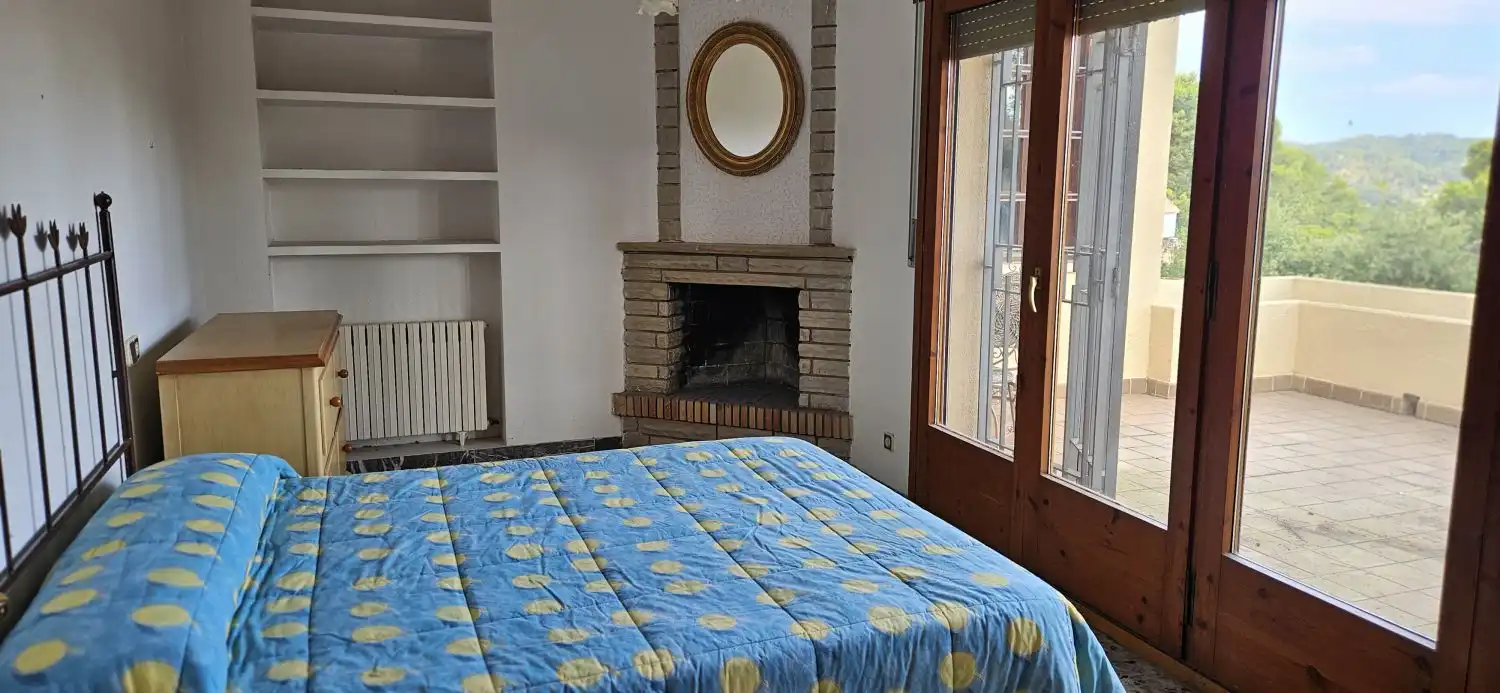 Dormitori de Casa o xalet en venda en Corbera de Llobregat amb Aire condicionat i Calefacció