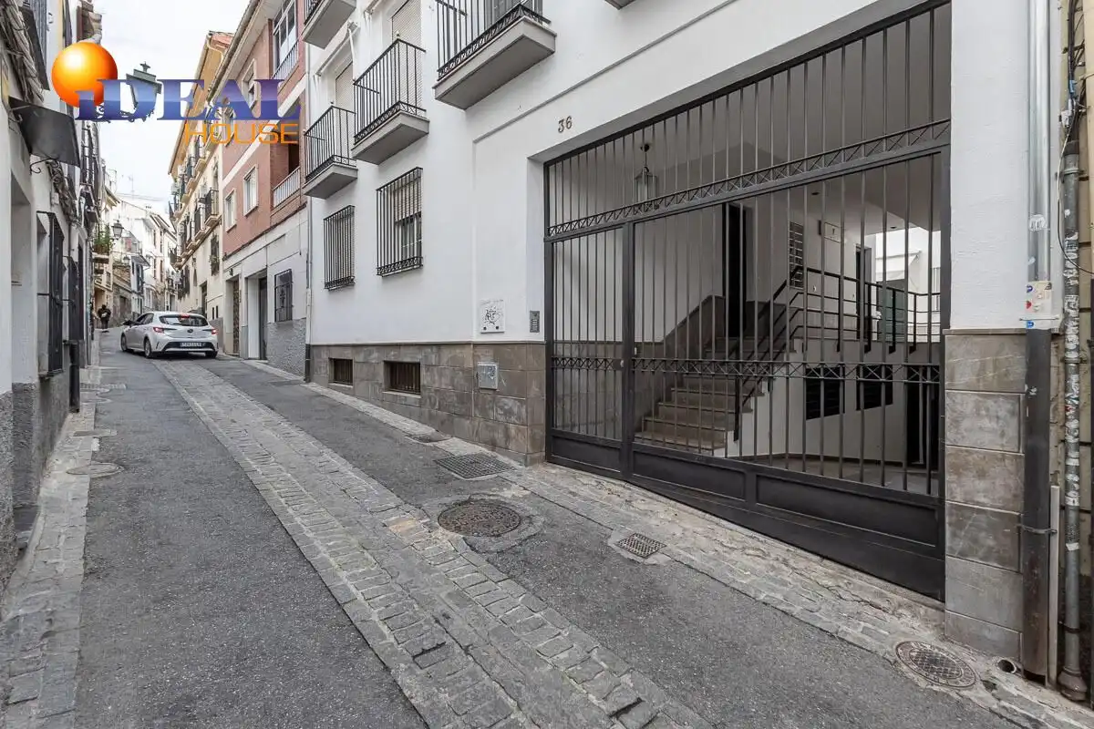 Aparcament en venda a Calle AGUA DE CARTUJA 36
