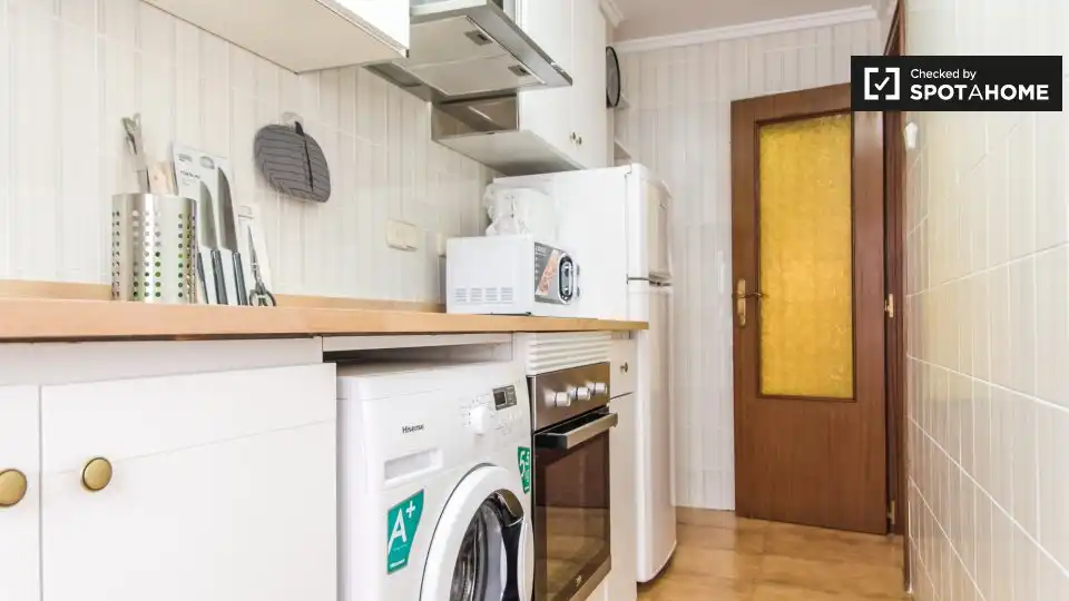 Kitchen of Flat for rent in Valencia  with Air Conditioner, Heating and Furnished