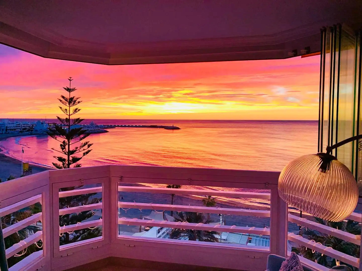 Außenansicht von Wohnung zur Miete in Benalmádena mit Klimaanlage, Terrasse und Möbliert